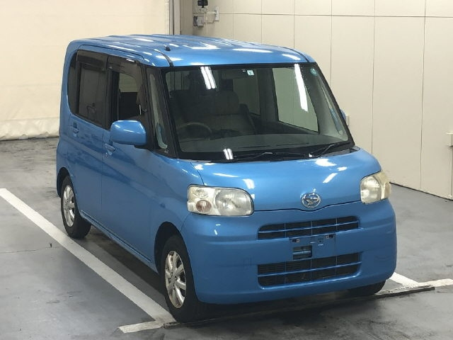 Daihatsu Tanto 2009