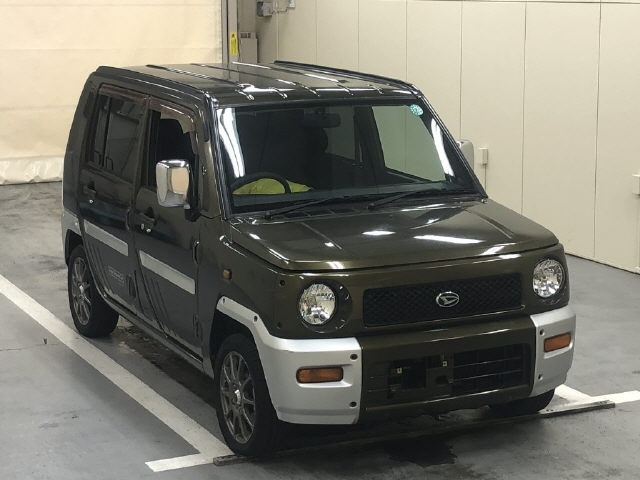 Daihatsu Naked 2001