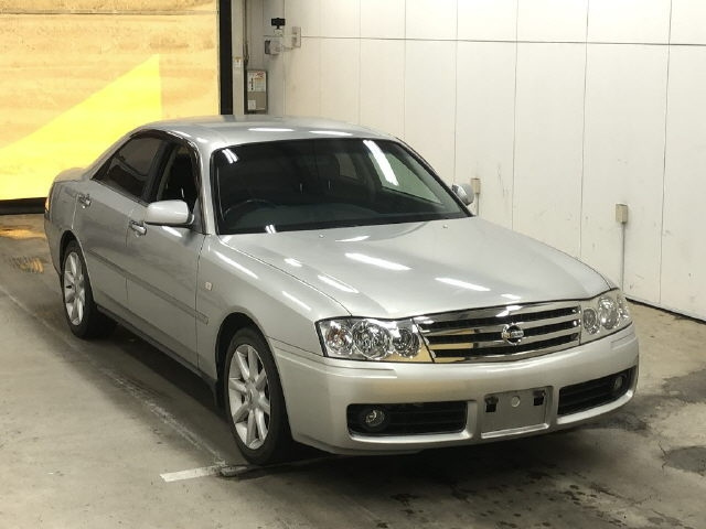 NISSAN Gloria 2004