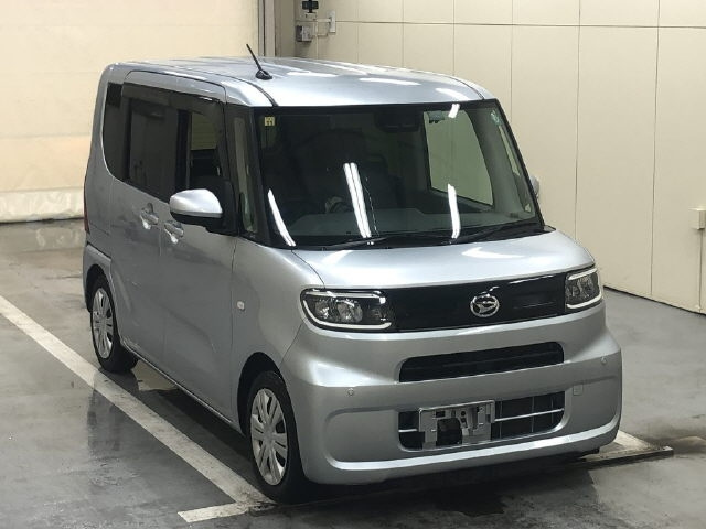 Daihatsu Tanto 2020