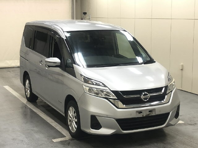 Nissan Serena 2018