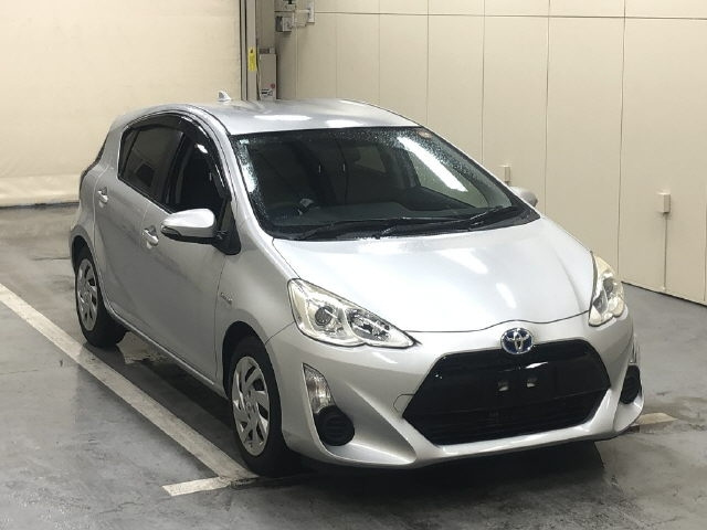 Toyota Aqua 2015