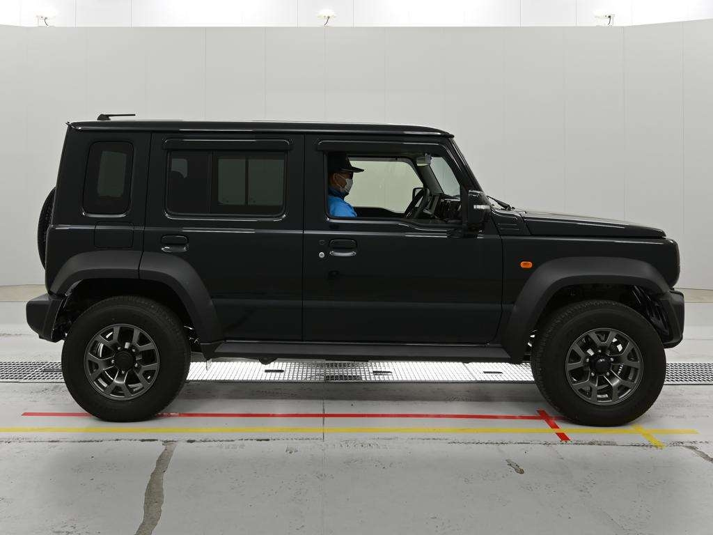 SUZUKI JIMNY NOMADE 2025