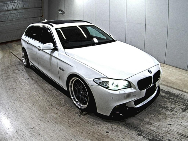 BMW 5 SERIES 2011