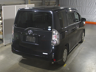 TOYOTA VOXY 2008