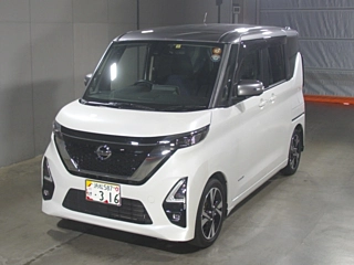 NISSAN ROOX 2023