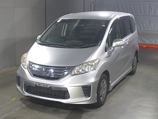 HONDA FREED 2013