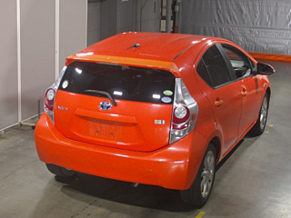 TOYOTA AQUA 2012