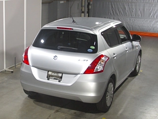 SUZUKI SWIFT 2015