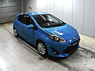 TOYOTA AQUA 2018
