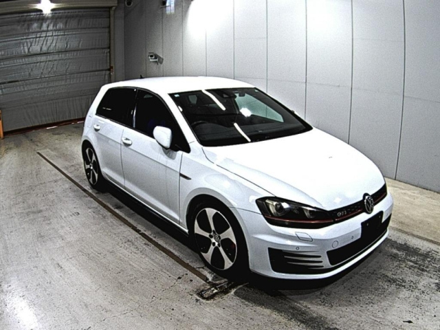 VOLKSWAGEN GOLF 2014