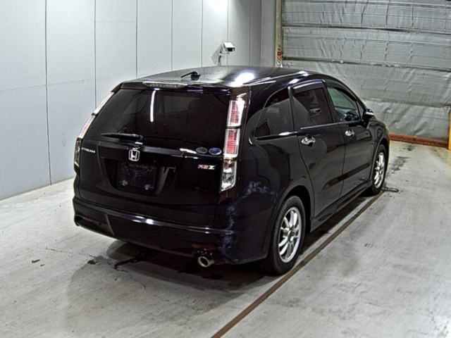 HONDA STREAM 2010