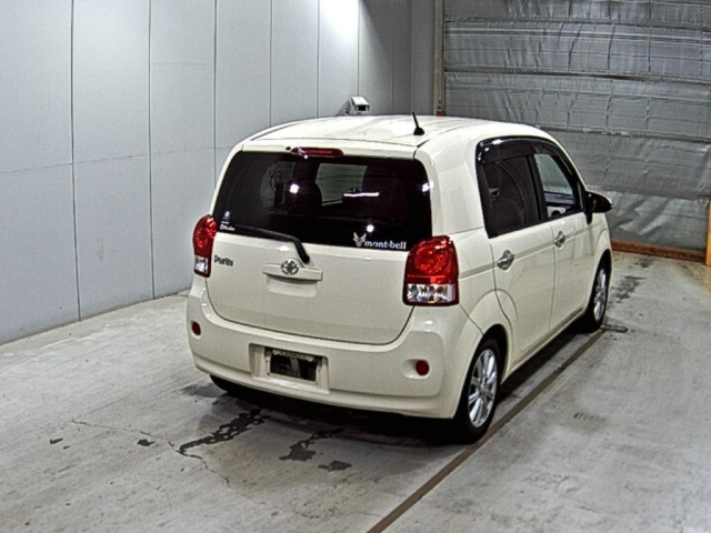 TOYOTA PORTE 2014