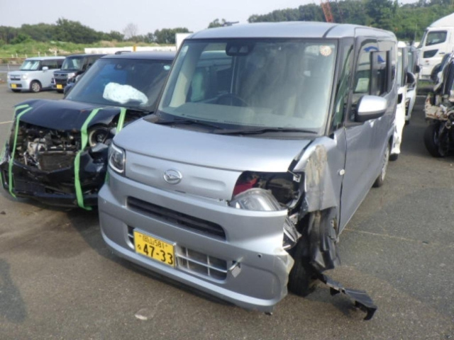 DAIHATSU TANTO 2020