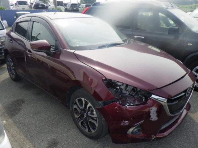 MAZDA DEMIO 2017