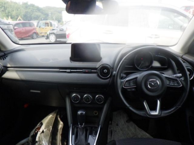 MAZDA DEMIO 2017