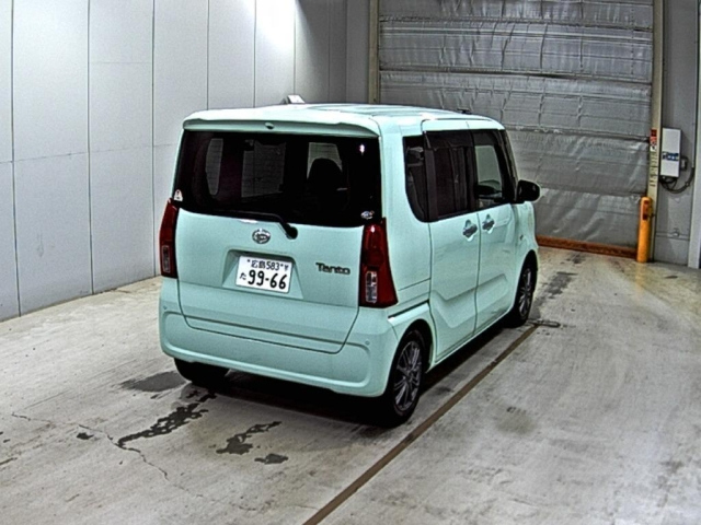 DAIHATSU TANTO 2021