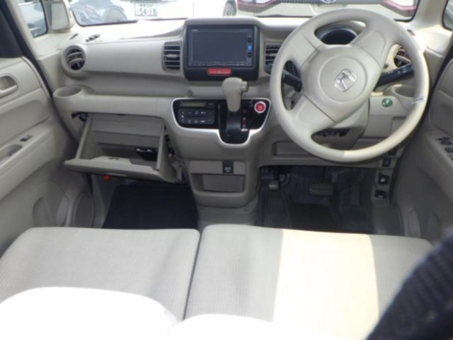 HONDA N BOX 2016