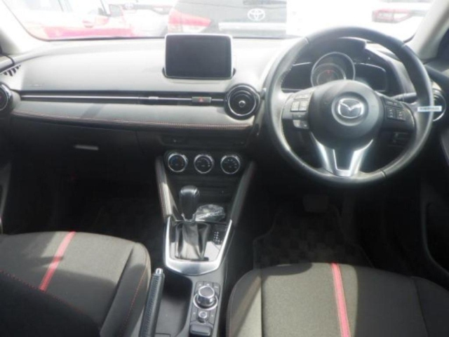 MAZDA DEMIO 2016