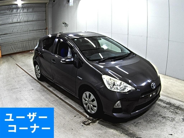 TOYOTA AQUA 2012