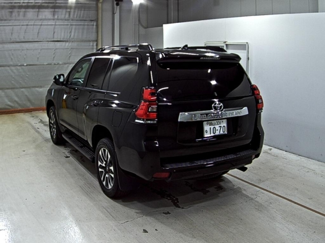 TOYOTA LAND CRUISER PRADO 2021