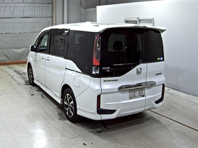 HONDA STEP WAGON 2018