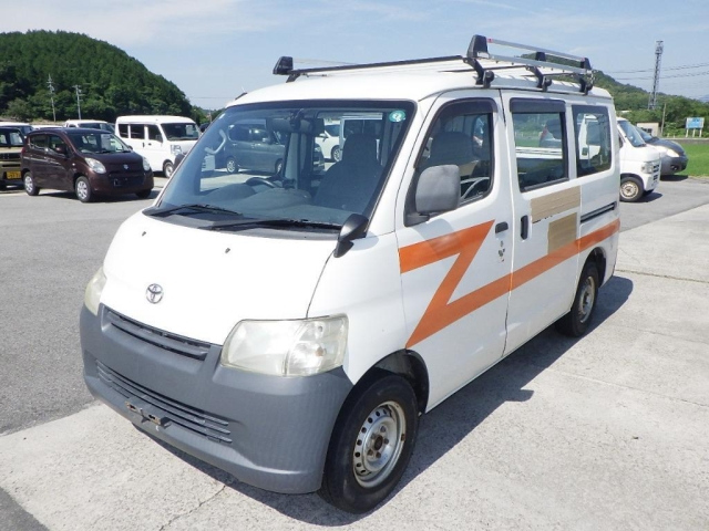 TOYOTA TOWN ACE VAN 2012