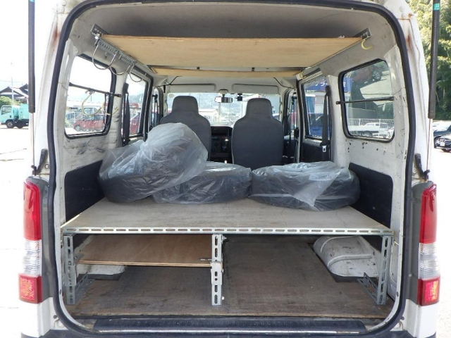 TOYOTA TOWN ACE VAN 2011