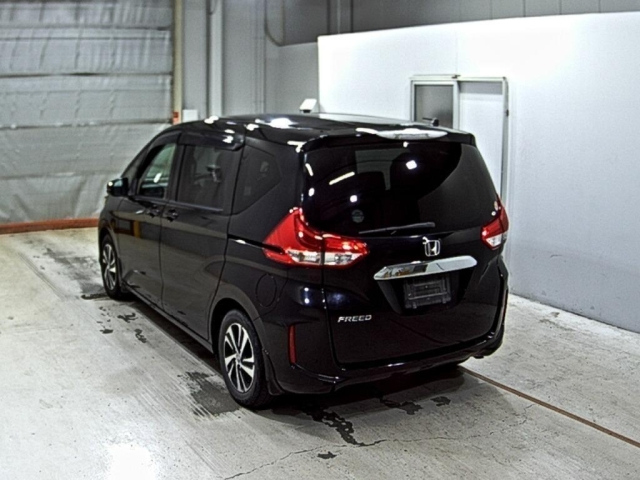 HONDA FREED 2016