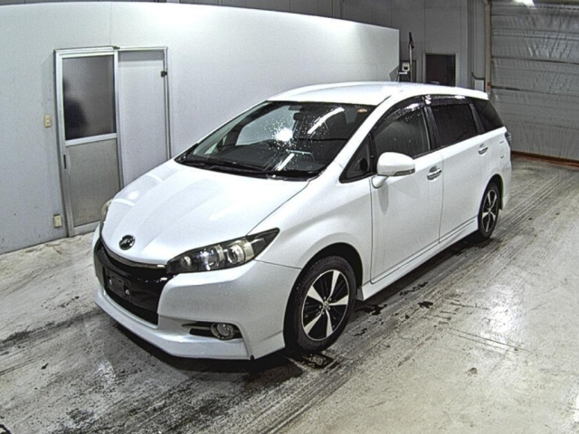 TOYOTA WISH 2015