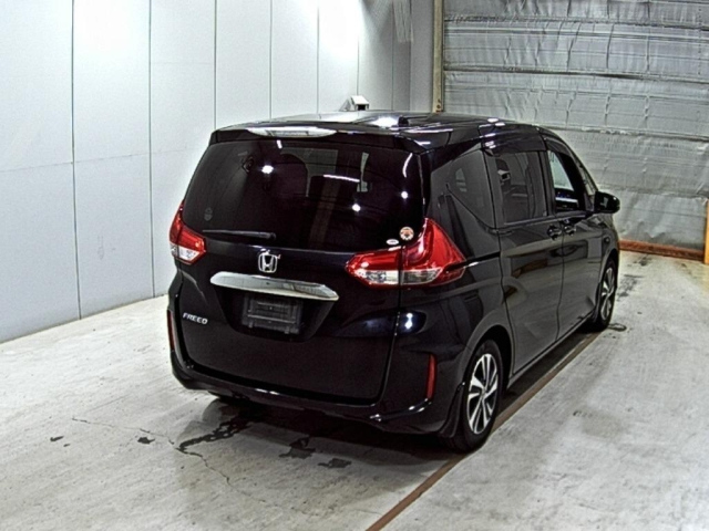 HONDA FREED 2016