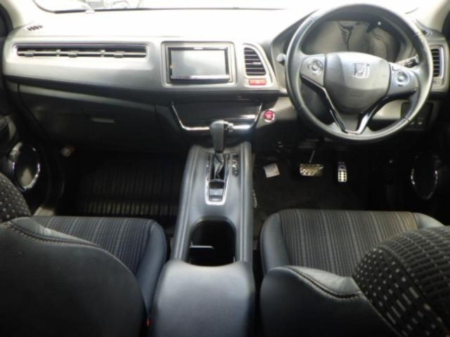 HONDA VEZEL 2014