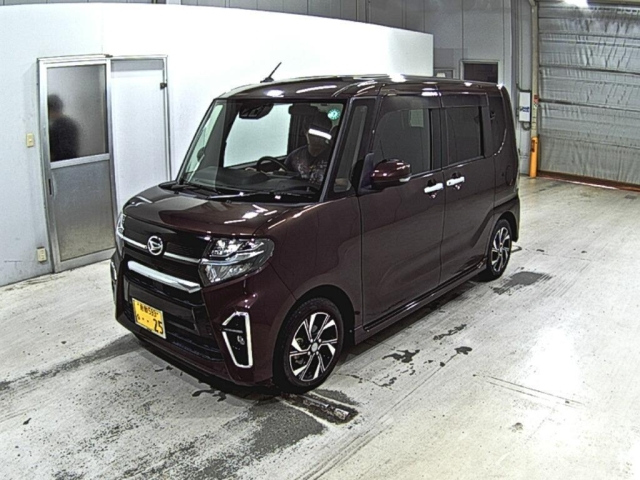DAIHATSU TANTO 2021