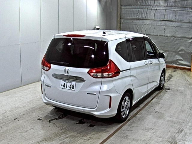 HONDA FREED 2023