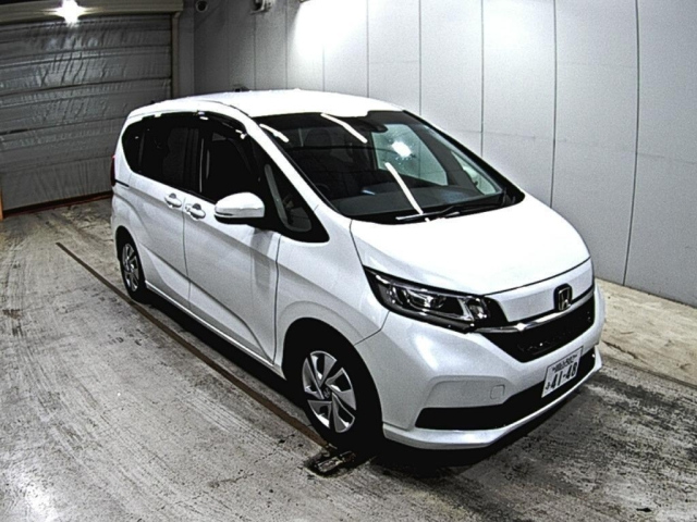 HONDA FREED 2023