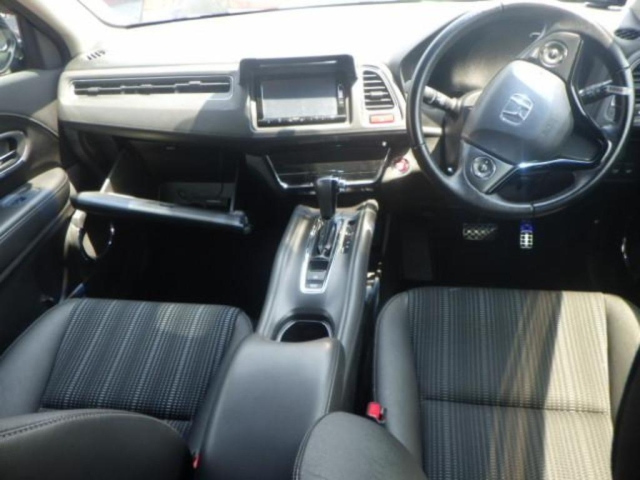 HONDA VEZEL 2016