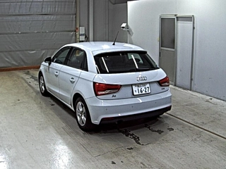 AUDI A1 8XCHZ