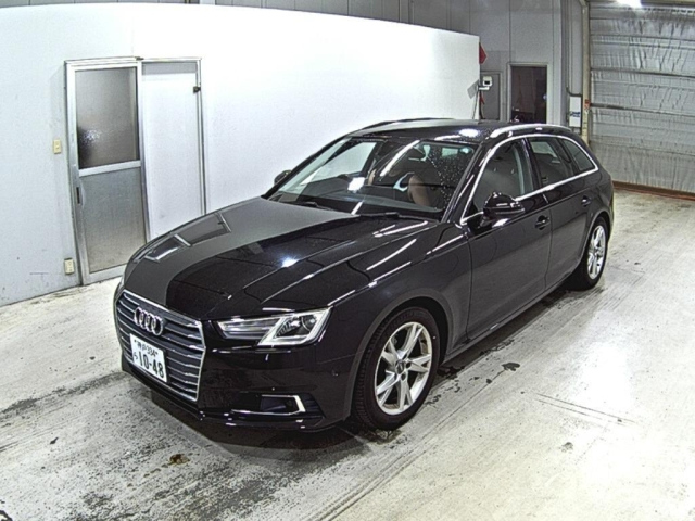 AUDI A4 2017