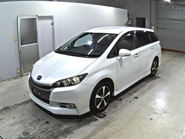 TOYOTA WISH 2012