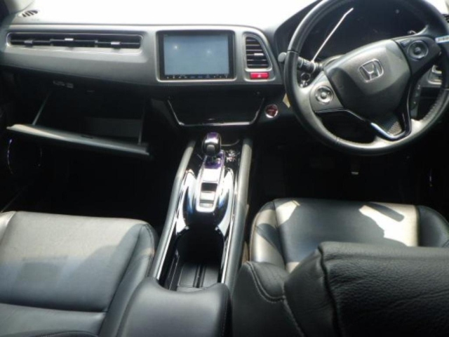 HONDA VEZEL 2014