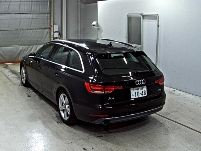 AUDI A4 2017