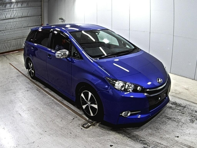 TOYOTA WISH 2017