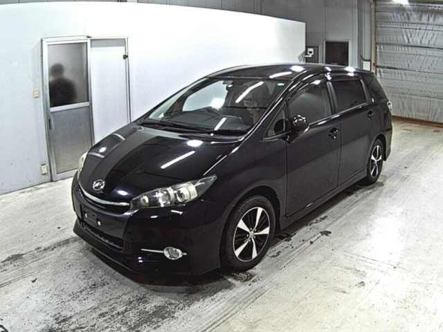 TOYOTA WISH 2016
