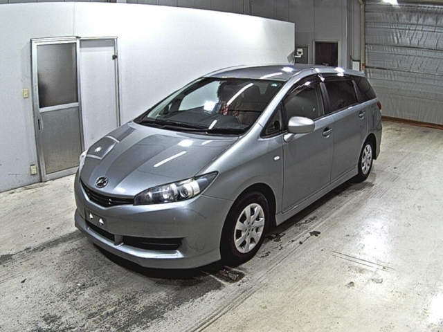 TOYOTA WISH 2012