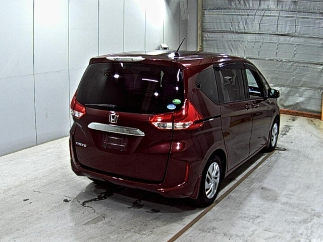 HONDA FREED 2016