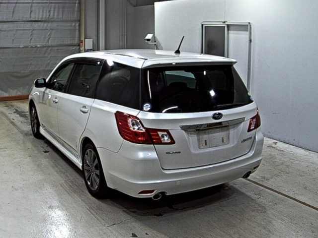 SUBARU EXIGA 2011