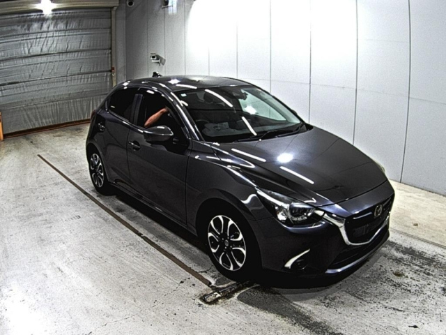 MAZDA DEMIO 2018