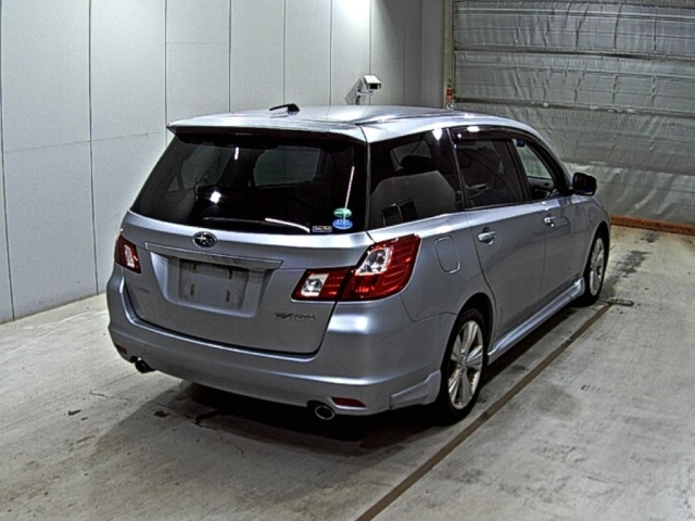 SUBARU EXIGA 2012
