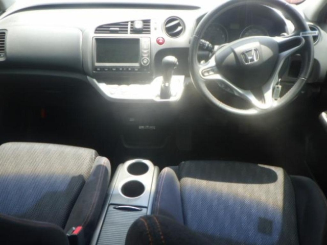 HONDA STREAM 2012