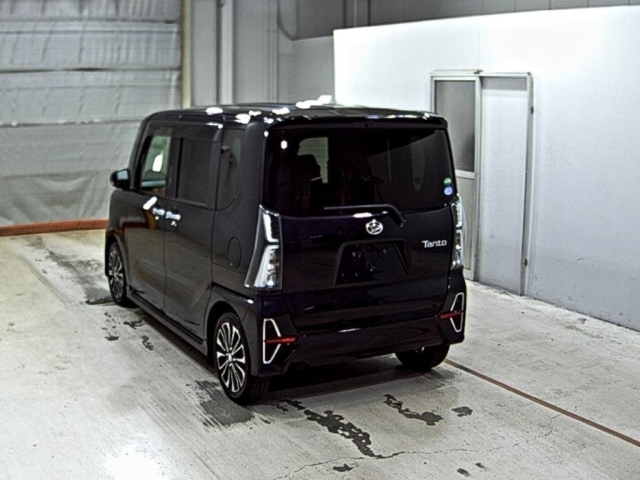 DAIHATSU TANTO 2020